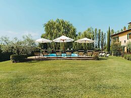 Farmhouse With Swimming Pool in Cortona