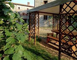 Farmhouse in Apecchio With Pool and Terrace