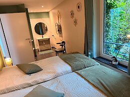 House in Moulin du Ruy With Forest Views
