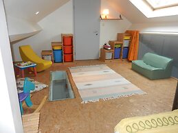 House in Moulin du Ruy With Forest Views