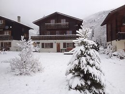 Elegant Apartment in Fieschertal near Forest