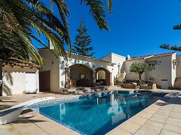 Fantastic Villa in Moraira With Swimming Pool