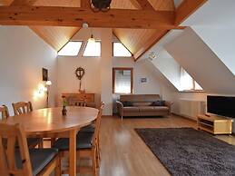 Countryside Apartment With Garden
