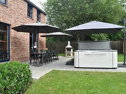 Nice Holiday Home in Bomal -durbuy With Garden