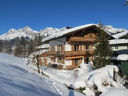 Voluminous Apartment near Ski Slopes in Maria Alm