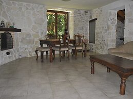 Attractive Greek House with Private Pool near Sea & City Center