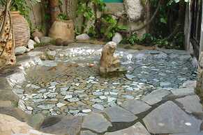 Attractive Greek House with Private Pool near Sea & City Center