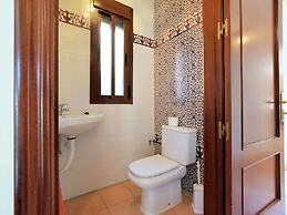 Comfortable Luxury Villa With Private Swimming Pool