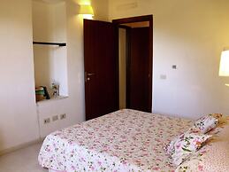 Idyllic Holiday Home in Vinci With Swimming Pool