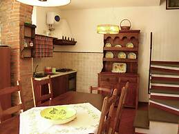 Idyllic Holiday Home in Vinci With Swimming Pool