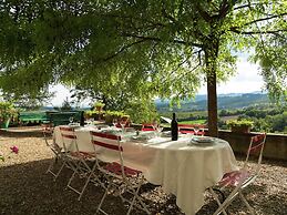 Charming Villa With Pool in Florence