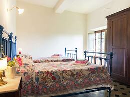 Charming Villa With Pool in Florence