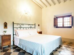 Charming Villa With Pool in Florence