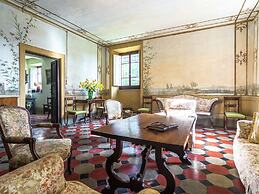 Charming Villa With Pool in Florence