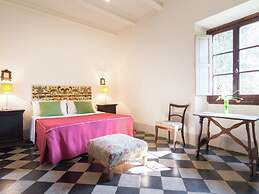 Charming Villa With Pool in Florence