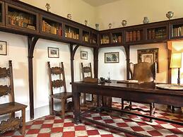 Charming Villa With Pool in Florence