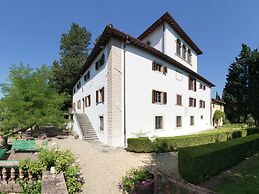 Charming Villa With Pool in Florence