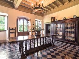 Charming Villa With Pool in Florence