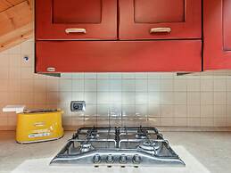 Belvilla by OYO Charming Apartment in Brez With TV