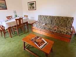 Close to the Sea, Air-conditioned