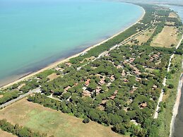 Close to the Sea, Air-conditioned