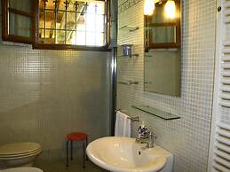 Splendid Farmhouse With Shared Swimming Pool