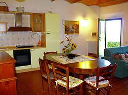 Splendid Farmhouse With Shared Swimming Pool