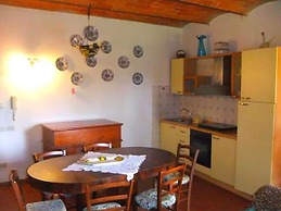 Splendid Farmhouse With Shared Swimming Pool