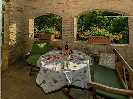 Belvilla by OYO La Logetta