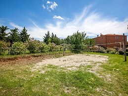 Farmhouse in Montescudaio with Shared Pool near Sea & Park