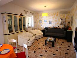 Cozy Holiday Home in Ricadi near Sea