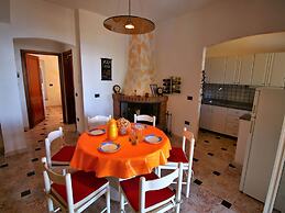 Cozy Holiday Home in Ricadi near Sea