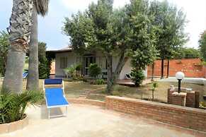 Cozy Holiday Home in Ricadi near Sea