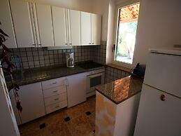 Cozy Holiday Home in Ricadi near Sea