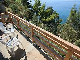 Cozy Holiday Home in Ricadi near Sea