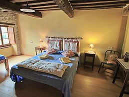 Apartment in Apecchio With Swimming Pool
