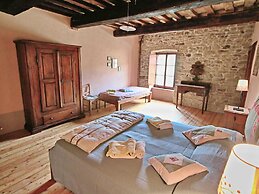 Apartment in Apecchio With Swimming Pool
