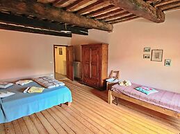 Apartment in Apecchio With Swimming Pool