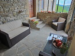 Apartment in Apecchio With Swimming Pool