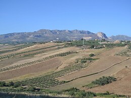 Holiday Home in Sciacca With Shared Pool