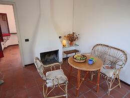 Belvilla by OYO Limoni