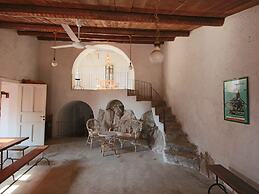 Belvilla by OYO Limoni