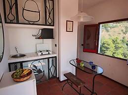 Belvilla by OYO Limoni