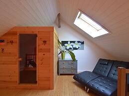 Eco Farmhouse by High Fens