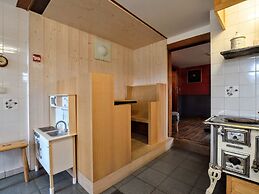 Eco Farmhouse by High Fens