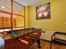Eco Farmhouse by High Fens