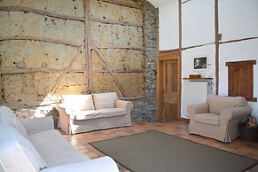 Heritage Holiday Home in Roumont