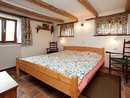 Heritage Holiday Home in Roumont
