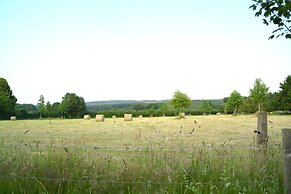 Heritage Holiday Home in Roumont