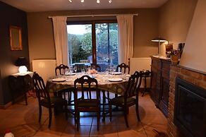 Modern Holiday Home in Stavelot With Fireplace